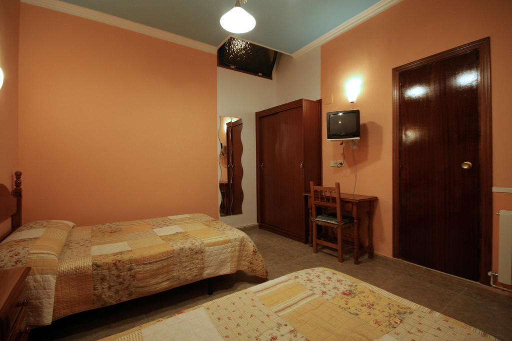 Hostal Rico Madrid Kültér fotó
