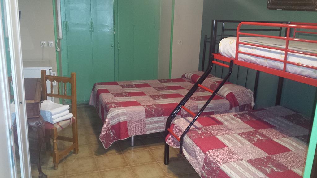 Hostal Rico Madrid Kültér fotó