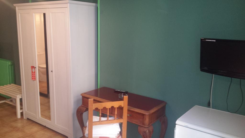 Hostal Rico Madrid Kültér fotó