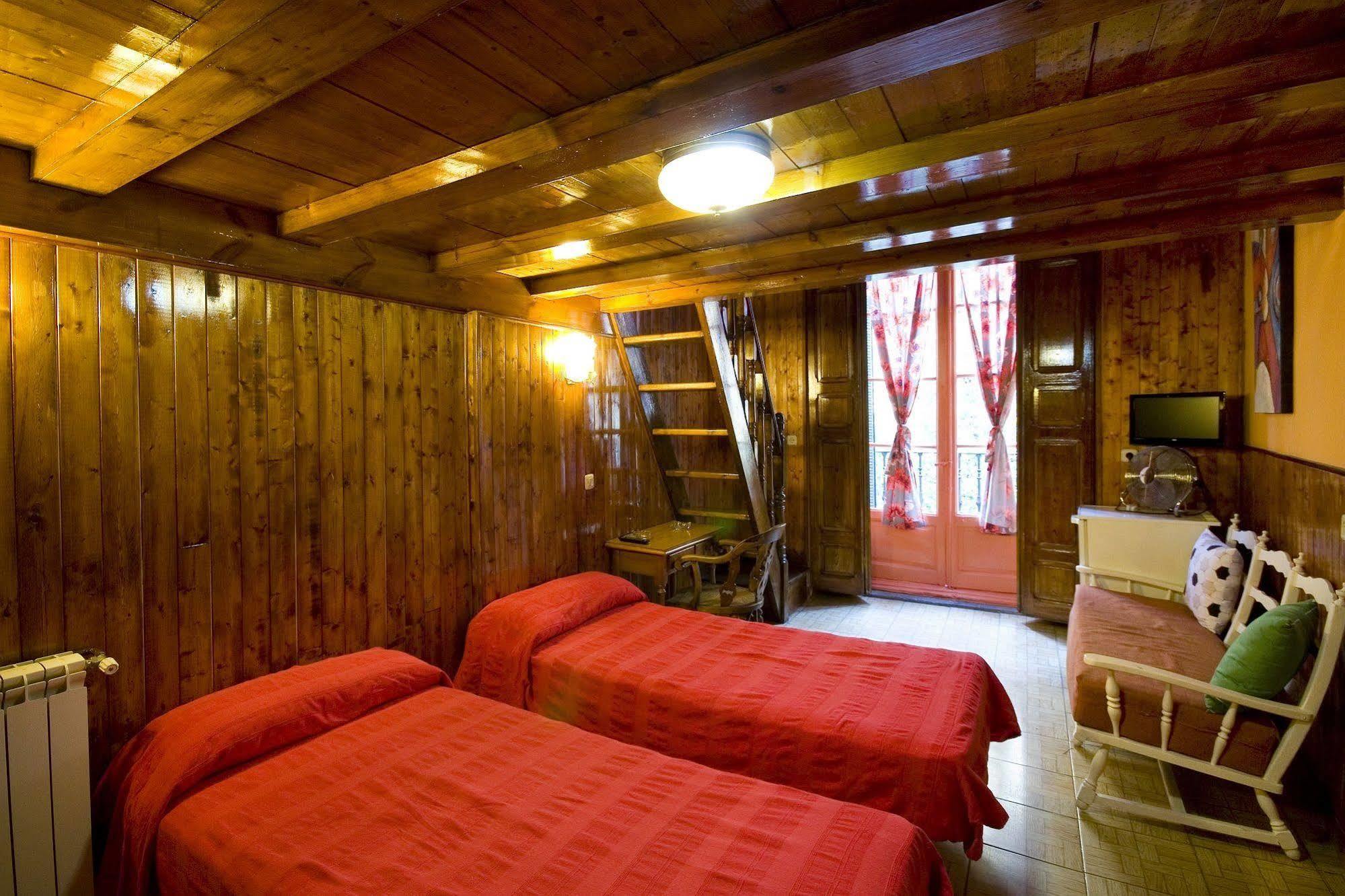 Hostal Rico Madrid Kültér fotó