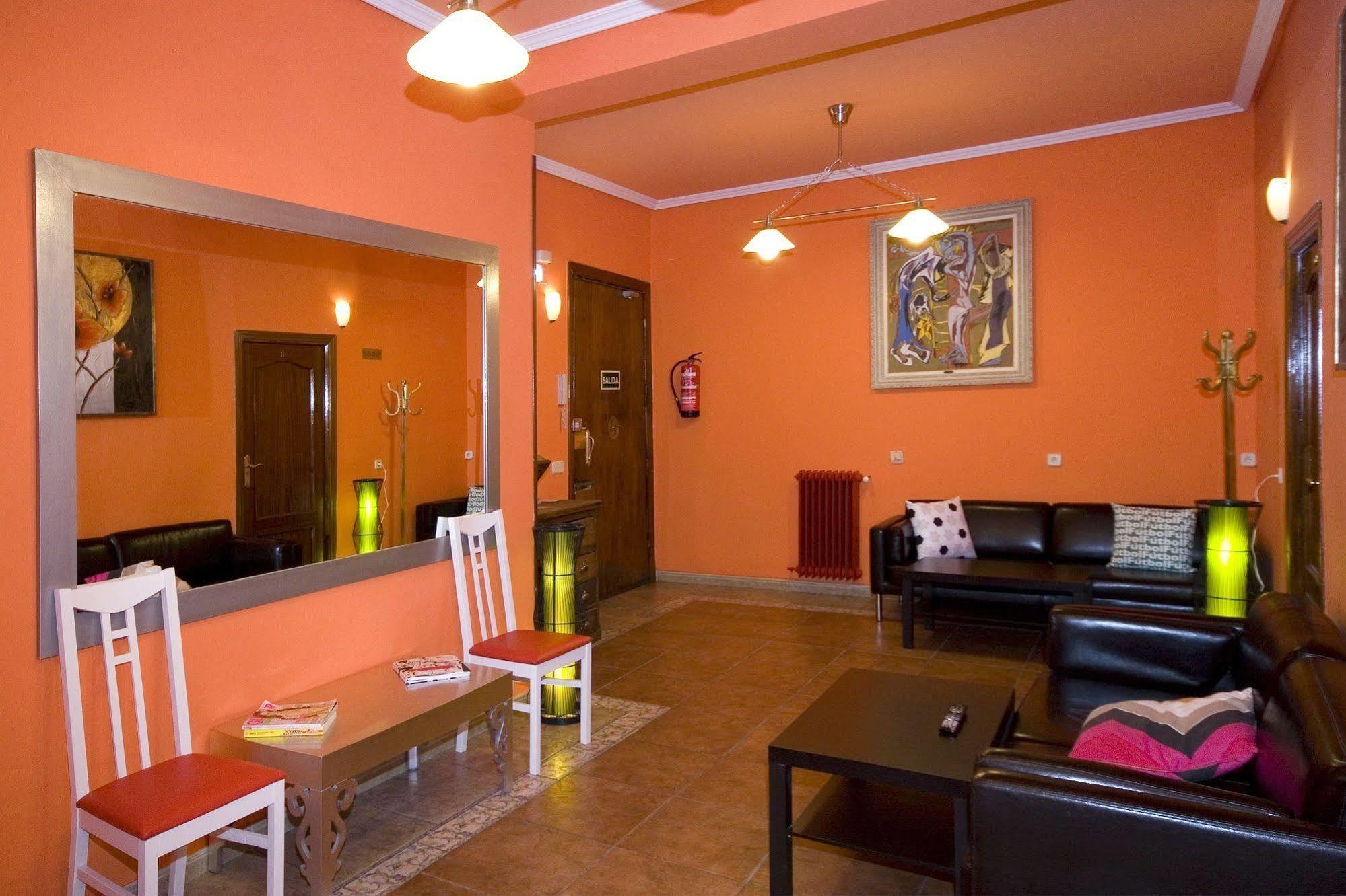 Hostal Rico Madrid Kültér fotó